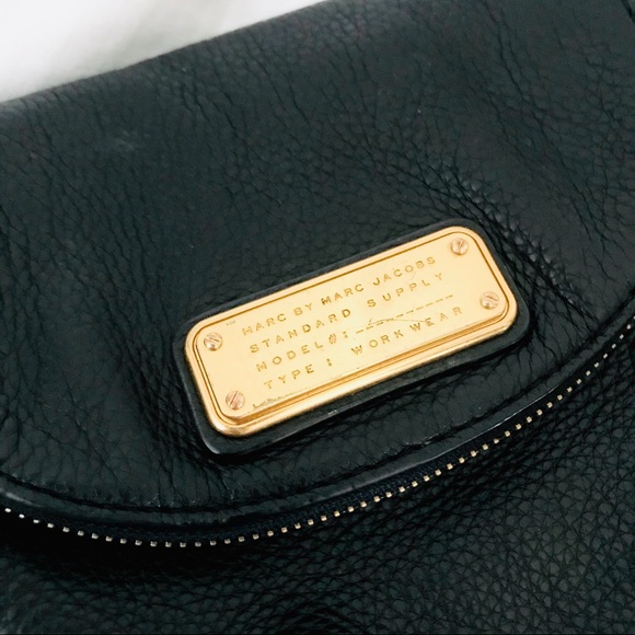 ❌SOLD❌MARC JACOBS Small Crossbody Purse - Picture 7 of 12